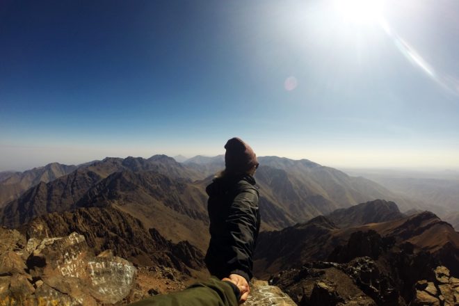Auf den höchsten Berg Marokkos bin ich durch viel Sparen gekommen. Ich verrate meine besten Tipps, um mit geringem Einkommen, tolle Reisen zu unternehmen