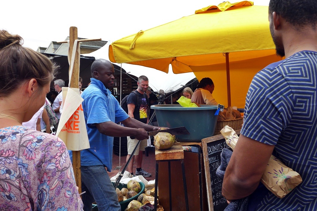 Essen auf dem Neighbourgoods Market in Kapstadt