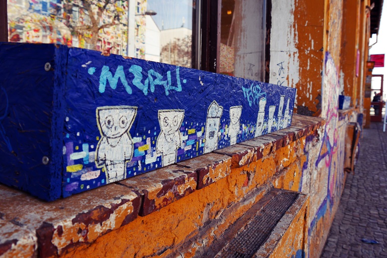 Detailaufnahme von Streetart in der Feinkost Leipzig