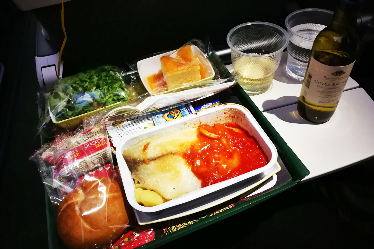 Gesundheit auf Reisen beginnt schon beim Flugzeug essen