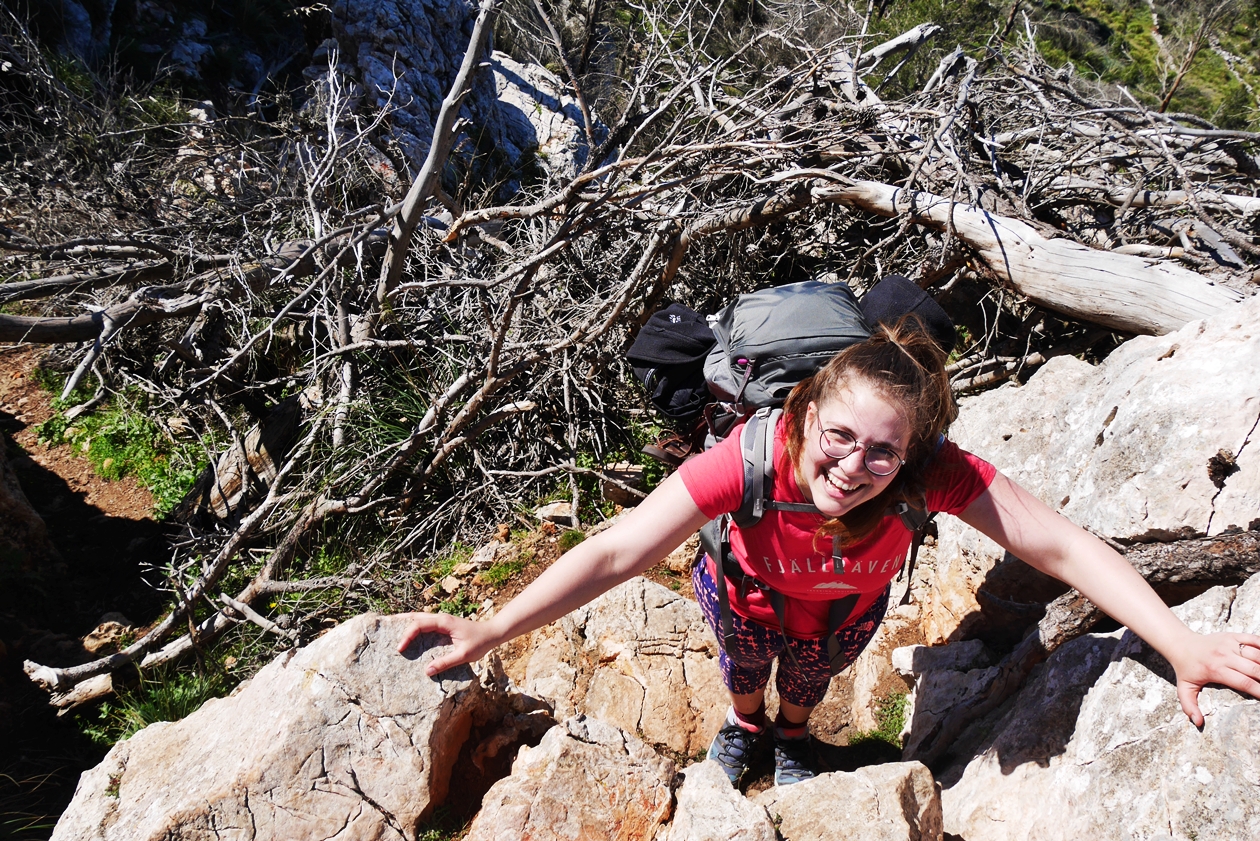 Kletterpartie auf einer Mehrtageswanderung auf Mallorca