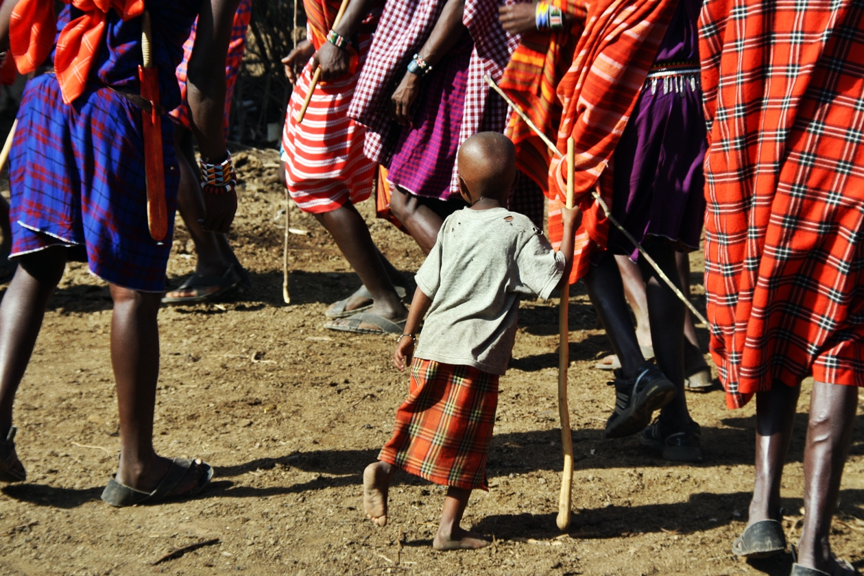 Tanzende Massai in Kenia