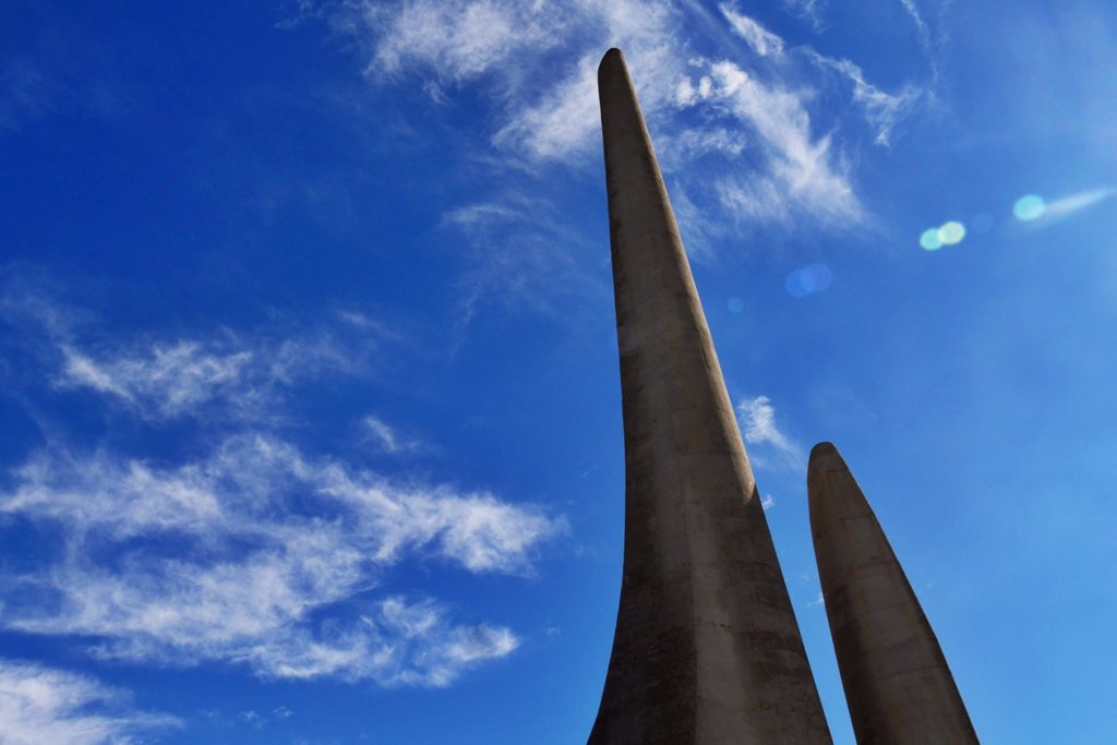 Geschwungene Obelisken des Afrikaanse Taalmonument bei Paarl in Südafrika