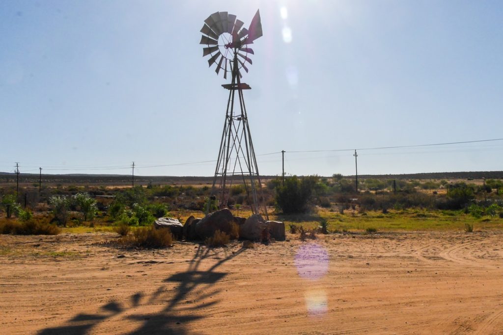 Wasserpumpe auf dem Gelände der Traveller´s Rest Unterkunft in den Zederbergen von Südafrika