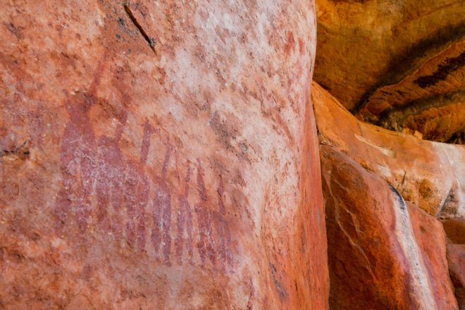 Zeichnungen der San auf dem Sevilla Rock Art Trail