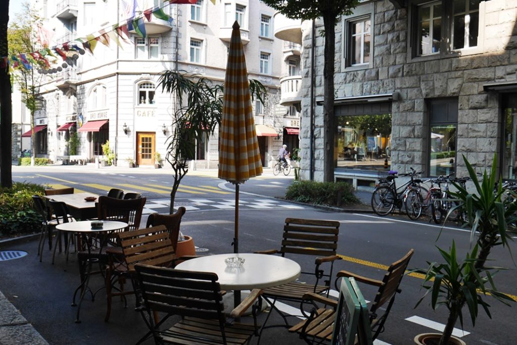 Café im Bruchquartier in Luzern