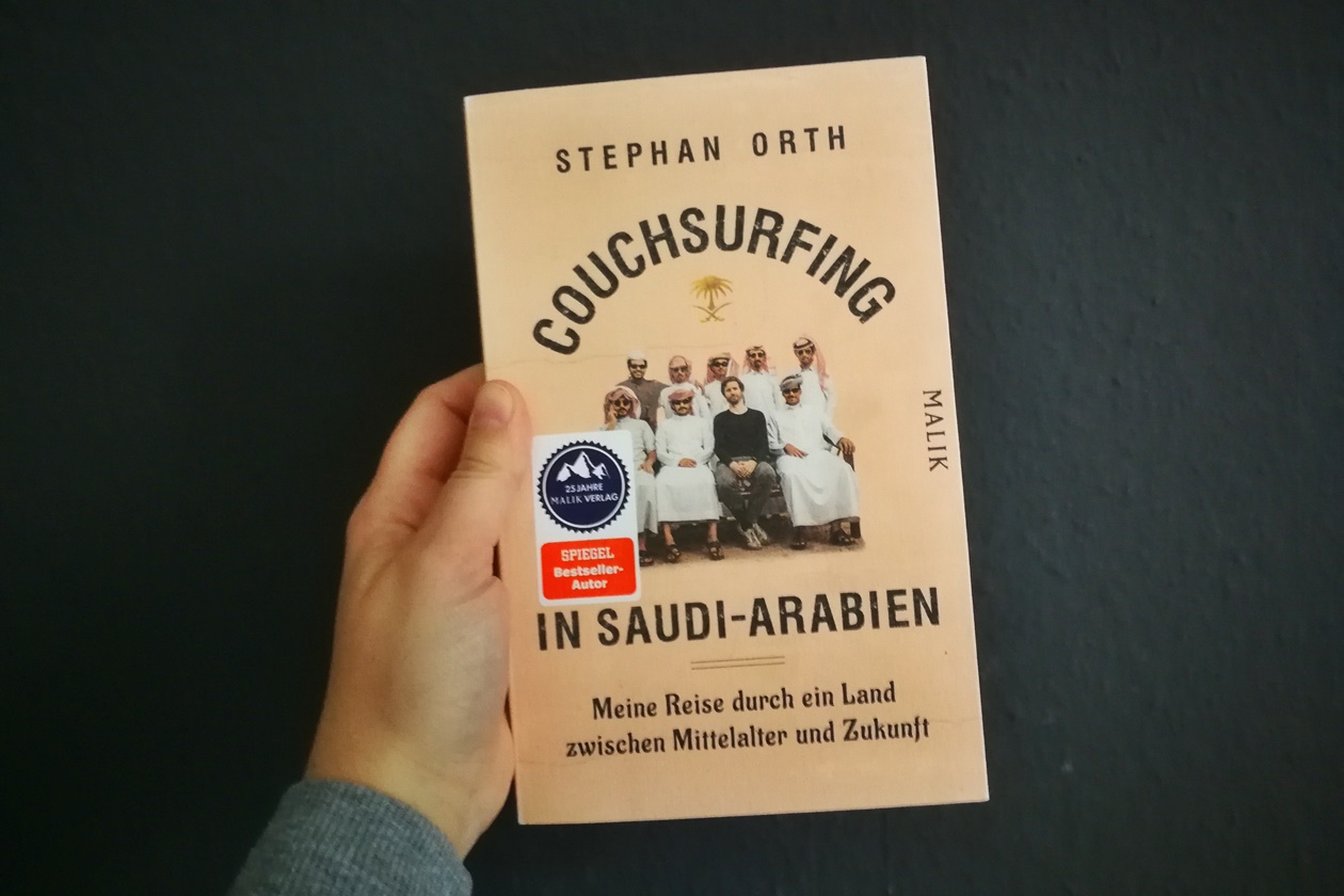 Cover des Buches Couchsurfing in Saudi-Arabien von Stephan Orth