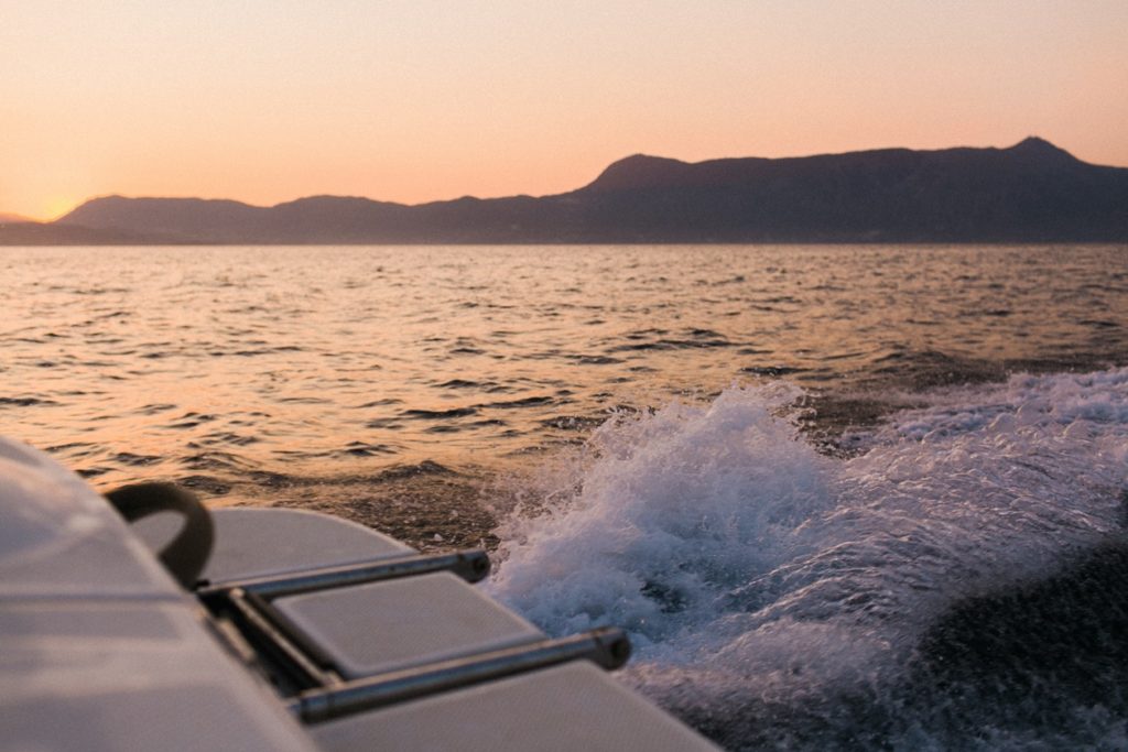 Sonnenuntergang vom geliehenen Boot.