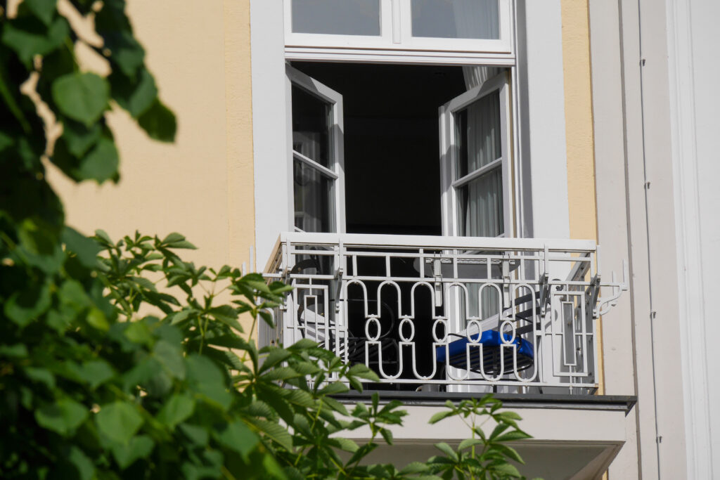 Offenes Fenster im Grand Hotel in Bad Ems